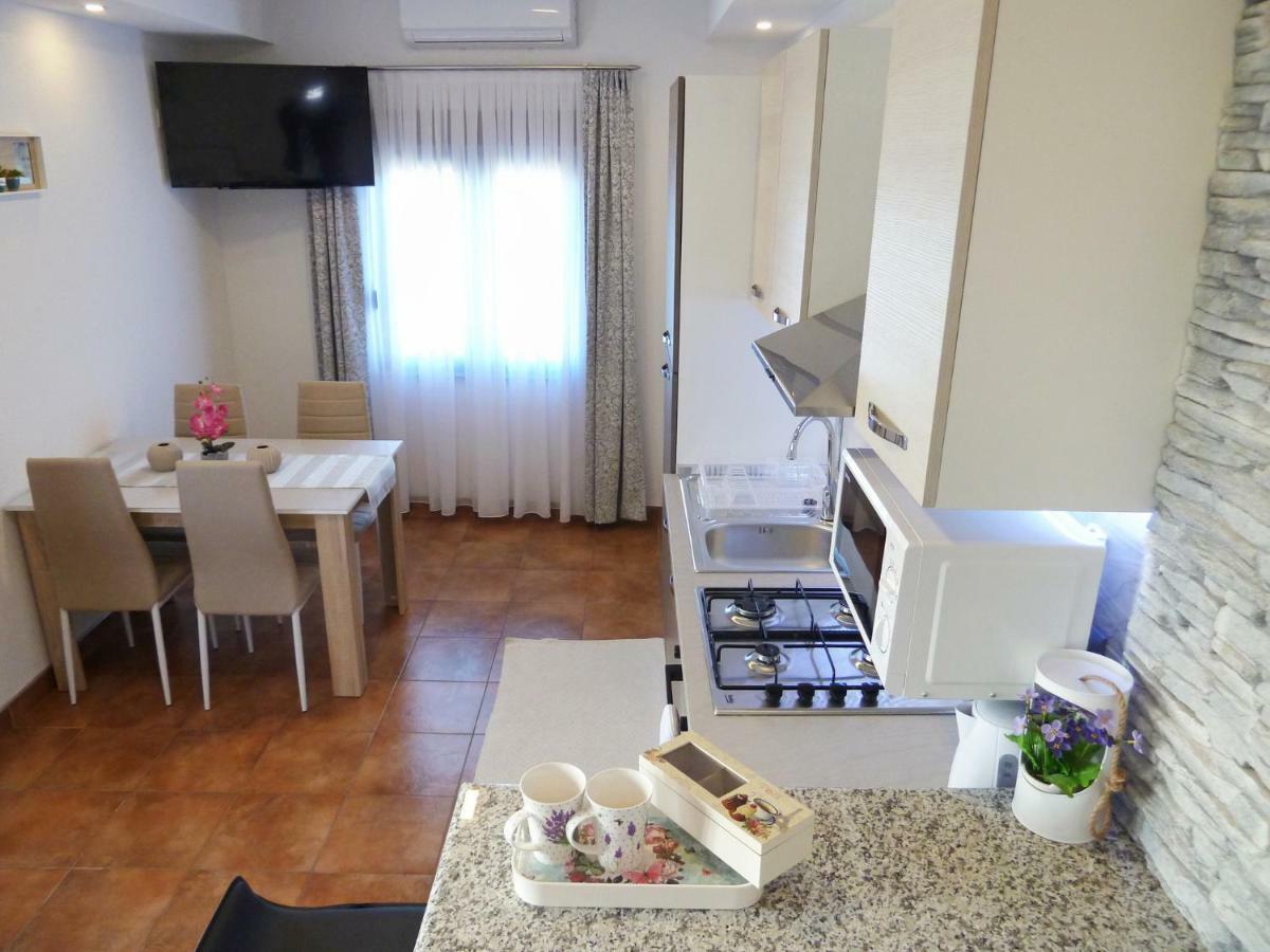 Apartment Petra I Nikola Seliste Dreznicko Exterior foto